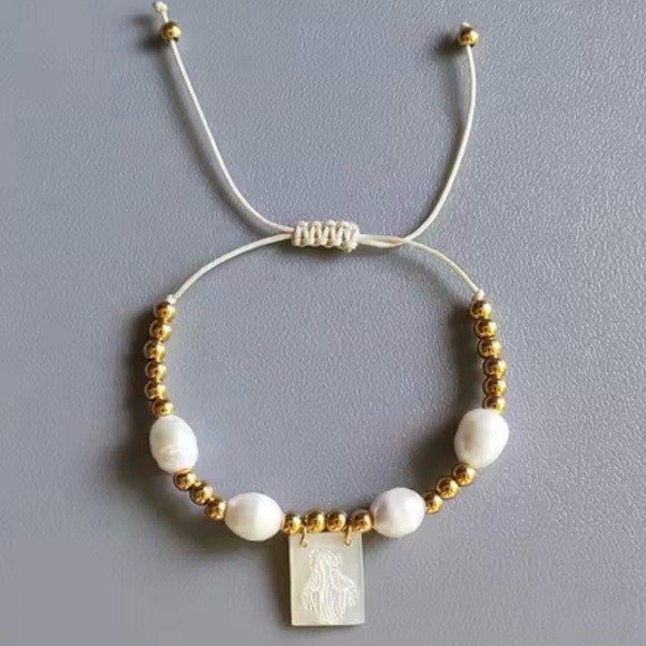 Our Lady of Grace~ Virgin de Guadelupe Mary Mother of Pearl Carved Bead Bracelet - Picture 8 of 16